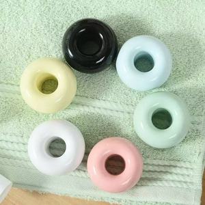 Nordic Ronde Vorm Keramische Tandenborstelhouder Afvoergat Waterdichte standaard voor Familie Badkamer Vanity Aanrecht Organizer Decor - Product Image 2