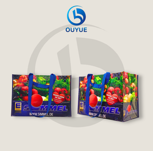 Sac fourre-tout élégant en PP non tissé, imprimé en couleur, avec motif de lettres et logo, laminé mat, fabriqué au Vietnam - Product Image 3