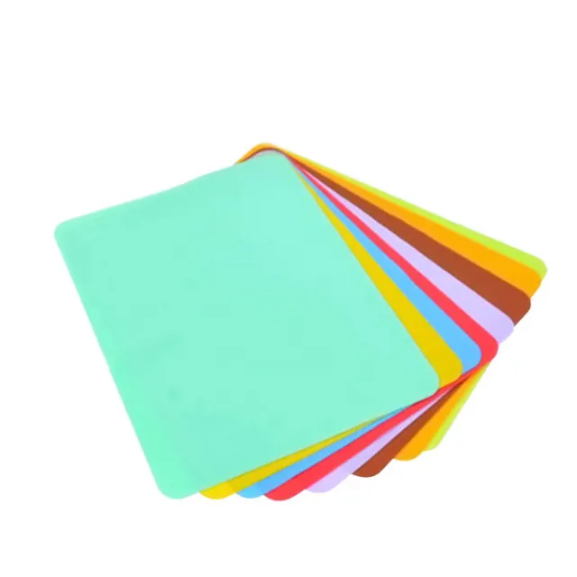 J205 Free Sample 15.35 * 11.8 Inch Multiple Uses Non - slip Thickened Pad Custom Silicone Baking Mat For Resin