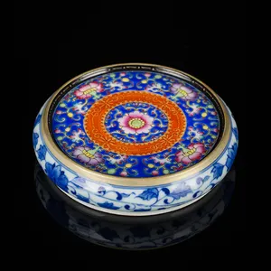 Four de Zhong Porcelaine bleue et blanche Base de tasse à thé en émail peint à la main Accessoires de thé Jingdezhen kung Fu Sous-verres en céramique