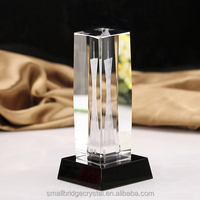Torre de Cantón grabada con láser 3D personalizada, trofeo de cristal de estilo moderno y tradicional de dibujos animados vintage religioso disponible en Dubái