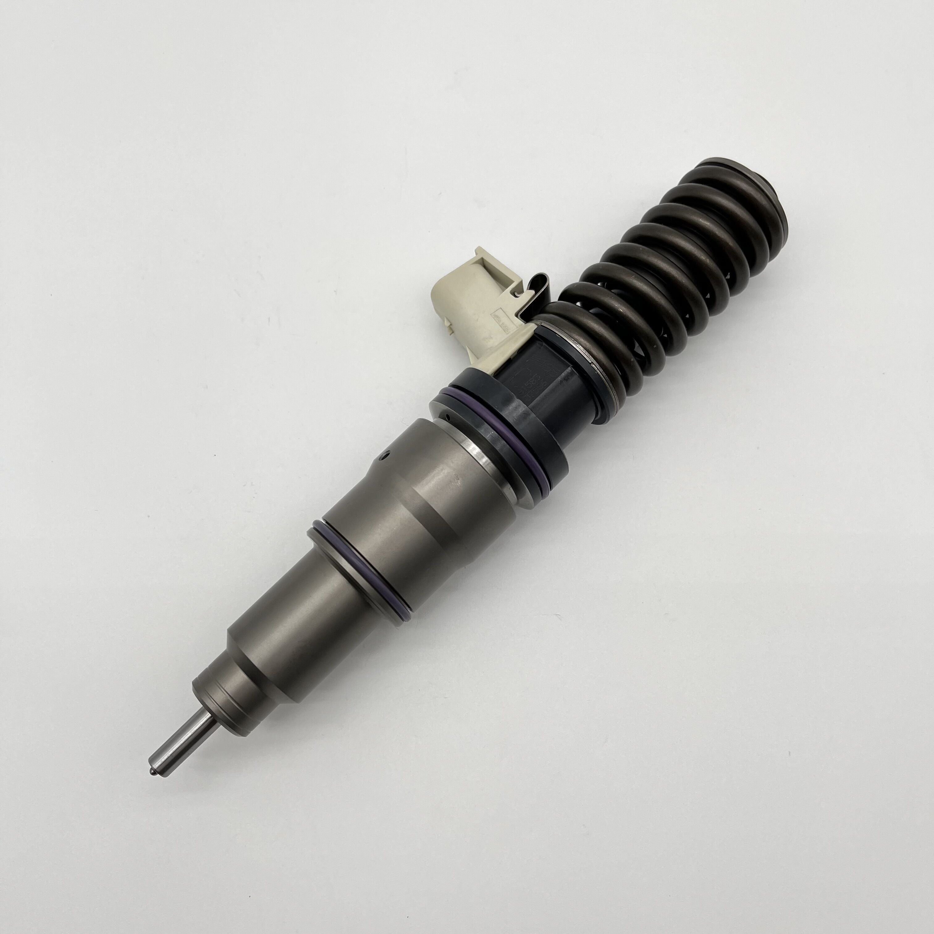diesel fuel injector nozzle 85013228 BEBE4J00001 for VOLVO MD11 common rail injector 85013228 BEBE4J00001 BEBE4J0100 BEBE4N01001