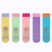 Chaussettes de yoga antidérapantes professionnelles de haute qualité pour femmes, avec grip en silicone, personnalisables, pour des programmes de yoga efficaces