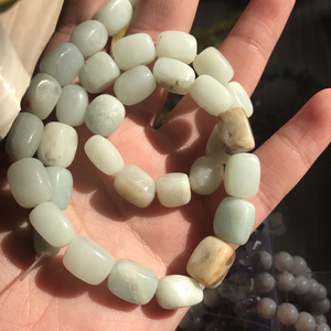 Venta al por Mayor de Cuentas Sueltas de Piedra Natural Cuadradas de 8*12mm de Zhejiang para la Fabricación de Joyería - Product Image 2