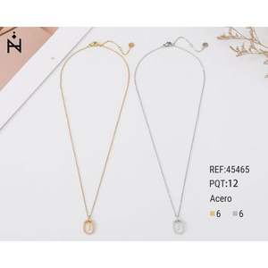 Collana con Ciondolo a Lettera I in Diamanti, Catena a Serpente in Acciaio Oro e Argento, Minimalista Unisex per Uso Quotidiano - Product Image 1