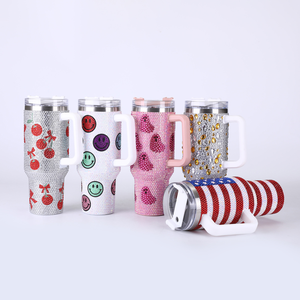 Venta al por mayor 40 oz vaso de diamantes de imitación con paja 40 Oz vaso de acero inoxidable con diseño de soporte de coche - Product Image 1