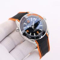 Montre mécanique automatique pour homme 600m, boîtier en acier inoxydable lumineux, bracelet en caoutchouc, cadran à aiguilles style sport, 42mm