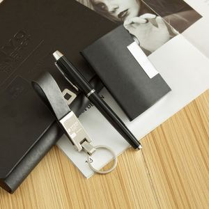 ชุดของขวัญสมุดโน้ตธุรกิจผู้บริหารขนาด A5 แบบถอดได้ พร้อมการ์ด 100 แผ่น ที่ใส่บัตร พวงกุญแจ ปากกาเซ็นชื่อ และกล่องของขวัญ PU - Product Image 4