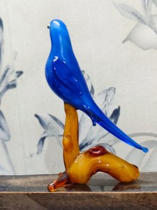 Figurine de perroquet bleu en verre soufflé à la main - Décoration artisanale - Cadeau de Pâques - Du Rajasthan - Tiny Glass World - Product Image 5