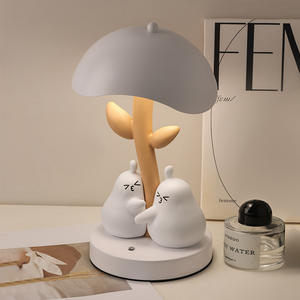 Creativo lindo abrazando pera lámpara de mesa dormitorio lámpara de noche moderna <span class=keywords><strong>minimalista</strong></span> Luz de lujo Senior Sentido de regalo de cumpleaños niñas - Product Image 5