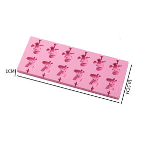 Moules en silicone à grandes cavités pour la fabrication de chocolats, grandes figurines de personnages pour décorations de gâteaux et centres de table - Product Image 3