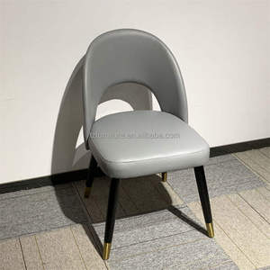 Silla de Comedor Nórdica Moderna de Lujo, Duradera y Cómoda, con Respaldo de Cuero Sintético, Ajustable, Extensible y Personalizable en Color, Muebles para el Hogar - Product Image 2