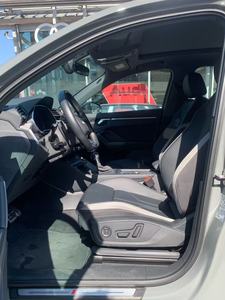 Nuovo SUV Compatto <span class=keywords><strong>Audi</strong></span> <span class=keywords><strong>Q3</strong></span> ad Alte Prestazioni, Cinque Posti, Motore Turbo R18, Sedili in Pelle, Airbag Elettrici, Touch Automatico - Product Image 3