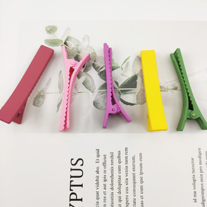 Clip <span class=keywords><strong>bec</strong></span> de canard <span class=keywords><strong>plat</strong></span> givré de 6cm simple et gracieux pour femmes filles prix de gros - Product Image 3