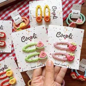 Set klip rambut anak perempuan cantik, Set jepit rambut kartun desain buah-buahan, aksesori plastik bentuk semangka stroberi untuk pesta penataan sehari-hari - Product Image 2