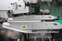 Machine d'étiquetage automatique de bouteilles d'huile d'olive Npack, machine d'étiquetage double face avec contrôle PLC