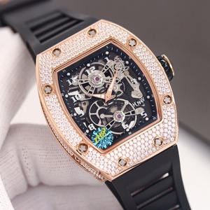 Montre de luxe de style hip-hop haut de gamme pour homme, automatique, mécanique, squelette, avec diamants incrustés, boîtier argenté, bracelet en caoutchouc <span class=keywords><strong>rouge</strong></span> - Product Image 5