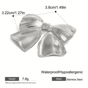 Broche tendance en acier inoxydable en forme de nœud papillon, bijou personnalisé, accessoire étanche pour vêtements et chapeaux - Product Image 6