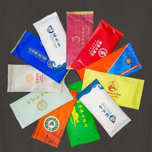 Lingettes humides jetables personnalisées pour hôtels et restaurants, lingettes non tissées individuelles pour les mains et la bouche, lingettes nettoyantes miniatures emballées séparément - Product Image 6