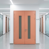 Porte de passage en acier avec vitre large, certifiée ISO9001, garantie 3 ans, anti-poussière et isolée, pour couloirs de bureaux d'entreprise