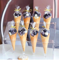 100 pièces sacs de bonbons transparents en cellophane sacs de pop-corn Triangle en plastique avec attaches torsadées pour biscuits faits à la main