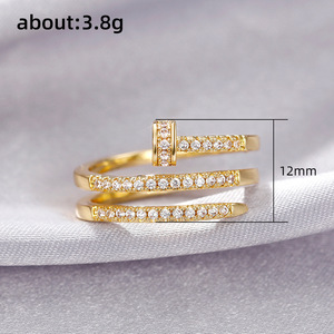 Anello a Spirale Stratificato per Donne, Gioiello da Dito Trendy e Alla Moda - Product Image 5