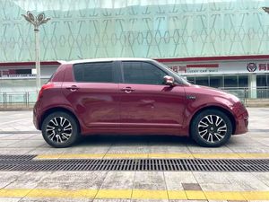 <span class=keywords><strong>Suzuki</strong></span> <span class=keywords><strong>Swift</strong></span> d'occasion 1.5L 4AT essence, berline compacte, conduite à gauche, design ludique, intérieur propre, bien entretenue - Product Image 2