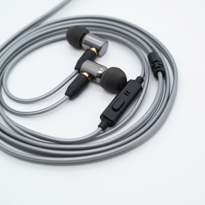 Audífonos Intrauditivos Metálicos Pirole 60 Little Oriole, 20Hz 20kHz 16 Ohm, Sonido Equilibrado para Dormir, Jugar, Karaoke, Hi-Fi, Cómodos de Usar - Product Image 2