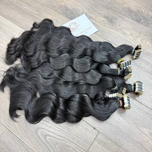 Extensiones de cabello humano sin procesar 100% Tape Ins NATURAL WAVY para mujeres negras - Product Image 6