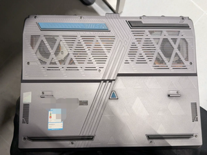 <span class=keywords><strong>Ordinateur</strong></span> <span class=keywords><strong>portable</strong></span> MSI Vector 17 HX A14VGG d'occasion en bon état, édition vidéo avec RTX4070 I9-14900HX, <span class=keywords><strong>ordinateur</strong></span> <span class=keywords><strong>portable</strong></span> de jeu - Product Image 3