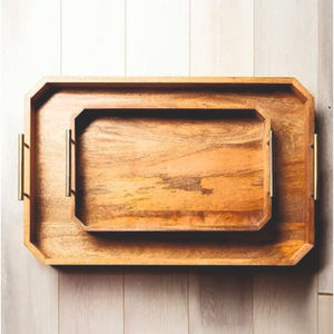 Juego Premium de 2 Bandejas Clásicas de Ratán con Asas de Latón y Acabado de Grano Natural para Escritorio y Sala de Estar - Product Image 5