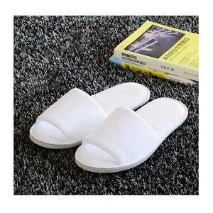 <span class=keywords><strong>L</strong></span>'hotel ospedaliero più popolare morbidezza moderata soft touch white spa guest pantofole usa e getta unisex <span class=keywords><strong>per</strong></span> hotel spa - Product Image 1