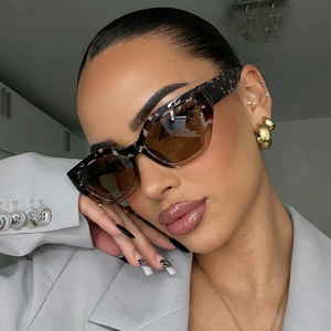 <span class=keywords><strong>2026</strong></span> 絶妙なファッションキャットアイ女性サングラス男性カラフルな高級サングラスクールパーティー男性女性 UV400 保護メガネ - Product Image 1