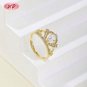 Anillo Vintage de Aleación Chapado en Oro de 18K con Circonitas Sol y Luna Celestiales para Mujer, Regalo de Aniversario, Joyería - Product Image 4