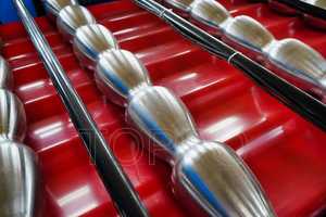 מכונת לחיצה אוטומטית לחלוטין ליצירת רעפי פלדה מגולוונת מצופה PPGI / PPGL, מכונת עיצוב רעפים מצופים - Product Image 3