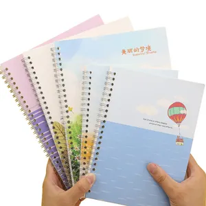 Échantillon gratuit Impression personnalisée A5 B5 60 feuilles Spiral Organizer Hardcover Journal Notebook Wedding Planner