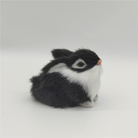 Mini lapin blanc mignon réaliste