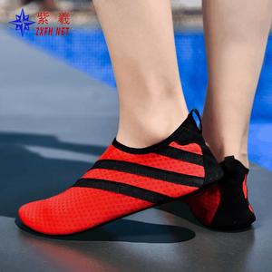 Zapatillas de fábrica Zixi para buceo, snorkel, playa, cinta de correr, yoga, calentadores de pies, y natación, amigables con la piel. - Product Image 1