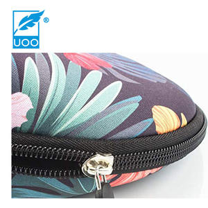 UOO Women's High Quality Neoprene Waterproof Makeup Bag with Zipper Fashionable Cartoon Pattern Made in China - Product Image 2