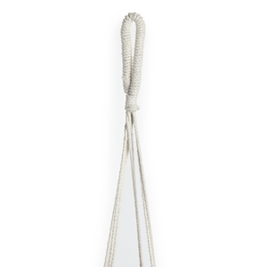 Colgador de maceta de cuatro hebras de trabajo detallado para colgar macetas de flores y plantas hechas de cáñamo para uso en la puerta - Product Image 2