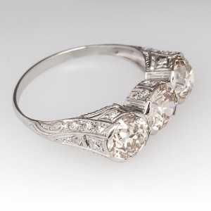 Anello Minimalista da Donna con Accento in Pietra, Elegante Gioiello da Dito alla Moda - Product Image 3