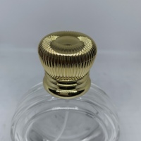 Personnalisable en gros luxe zamac bouchon pour parfum parfum bouchon de bouteille or métal alliage de zinc bouchon de parfum