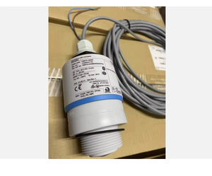 Capteur radar à temps de vol E+H Micropilot FMR20 80 GHz pour la mesure de niveau des poudres et des solides en vrac, précision de 3 mm, IP66/IP67 - Product Image 1