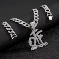 2026 Collier pendentif ras du cou entièrement serti de pierres, plaqué or, chaîne maille cubaine, bijoux de rappeur pour hommes et femmes