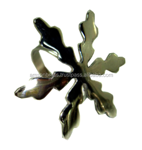 Rond de serviette plaqué argent de meilleure qualité pour la décoration de table de mariage Nouvel anneau de serviette conçu en vrac en gros - Product Image 1