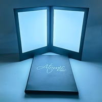 Logo personnalisé Discothèque Led en cuir Menu Led Bar Menu à boire livre 2 vues éclairé LED rétro-éclairé Restaurant Menu couvre