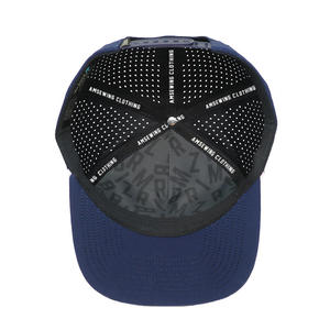 Elegante Gorra de Golf de 5 Paneles con Diseño de Espiga Cortada a Láser Personalizada con Impresión de Logotipo para Deportes al Aire Libre Transpirables e Impermeables - Product Image 3