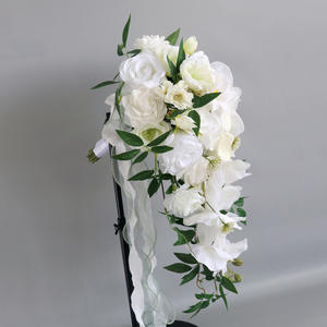 <span class=keywords><strong>Bouquet</strong></span> de mariée artificiel en orchidée <span class=keywords><strong>blanche</strong></span> pour la mariée, <span class=keywords><strong>bouquet</strong></span> de mariage en <span class=keywords><strong>rose</strong></span> <span class=keywords><strong>blanche</strong></span>, calla, goutte d'eau, cascade - Product Image 6