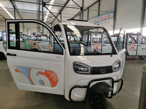 Tricycle fermé étanche à la pluie pour le tricycle électrique de pousse-pousse de cabine <span class=keywords><strong>d</strong></span>'utilisation familiale de passager - Product Image 4