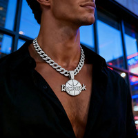 Collier tendance avec pendentif basketball en strass dorés et chaîne cubaine glacée pour homme, bijoux de mode hip-hop streetwear